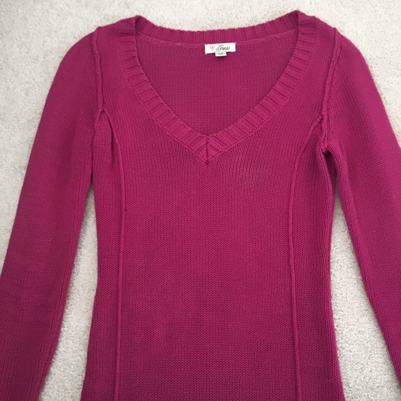 Guess | V-Neck sweater - Picture 2 of 5
